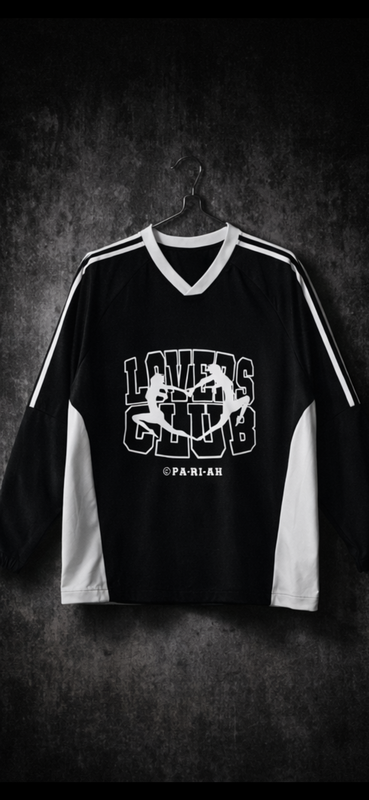 Lovers Club pull over